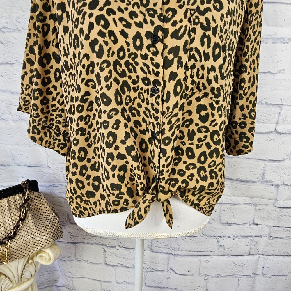 Sanctuary Size S Tan Leopard Print Button Up Drop… - image 3